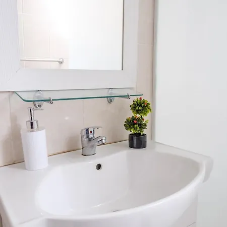 Charmers Sea View Flat * Larnaca