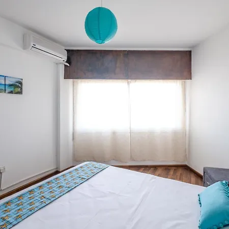 Charmers Sea View Flat Lägenhet Larnaca
